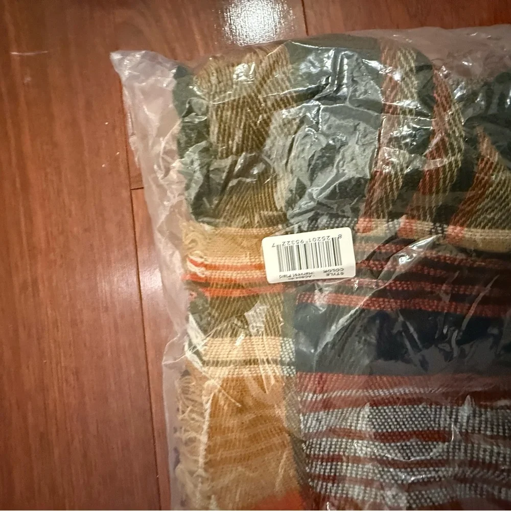Grace & Lace Blanket Scarf Pocket Poncho